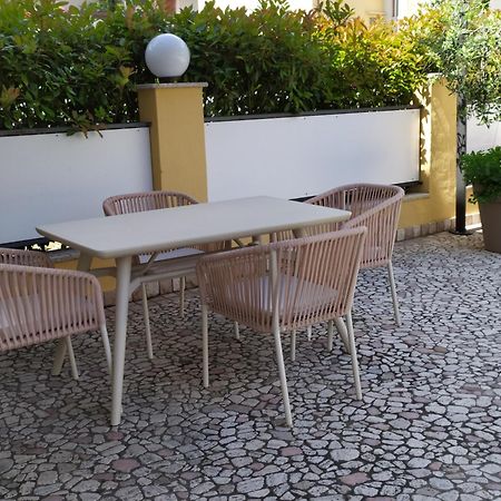 New Garden Hotel Torbole Sul Garda Exterior photo